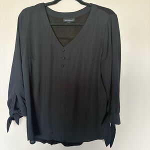 Fortune & Ivy Elegant Black V-Neck Blouse
